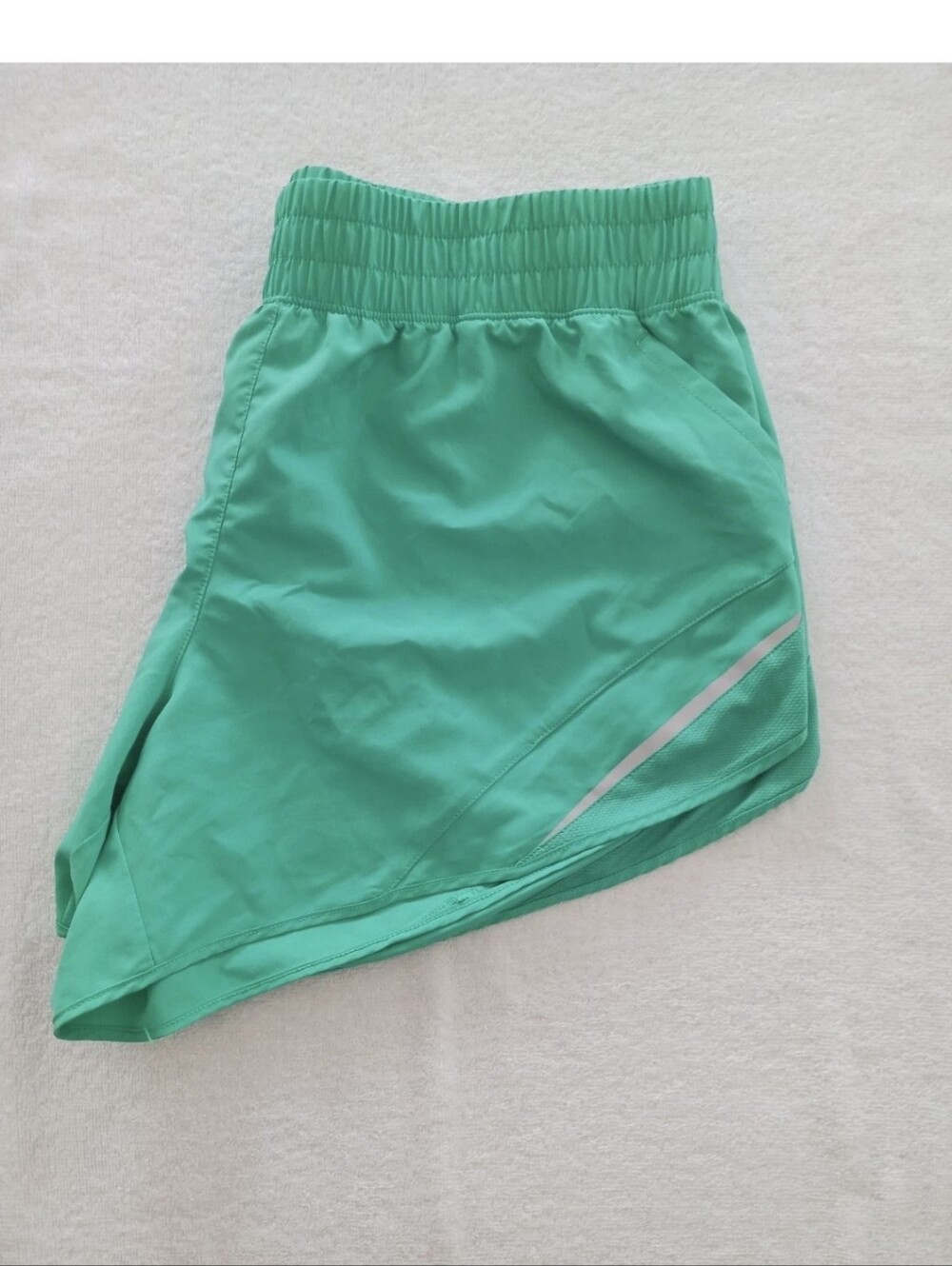 Athletic Works Women's Green Unlined Running Shorts Size XL (16-18) W/pockets